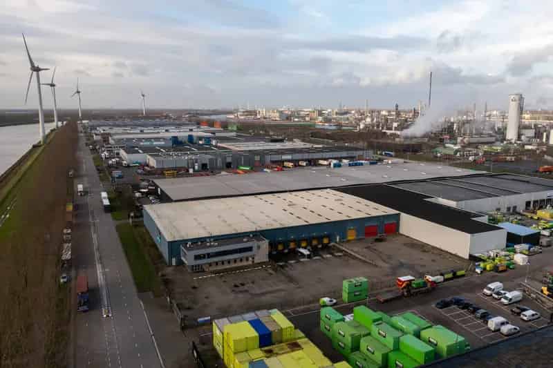 Bedrijfshal te Huur Botlek Rotterdam 4804m2