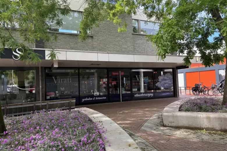 154 m2 Winkelruimte te Koop Vlaardingen