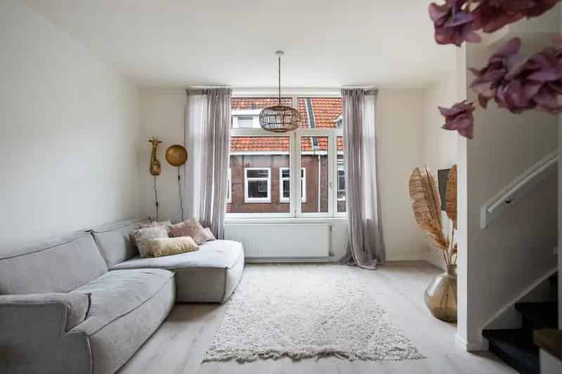 Huis te koop Rotterdam Overschie: Instapklare bovenwoning en beleggingspand