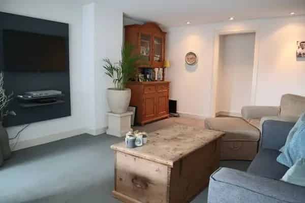 Ruim appartement met 2 slaapkamers in De Muntel nabij Prins Hendrikpark