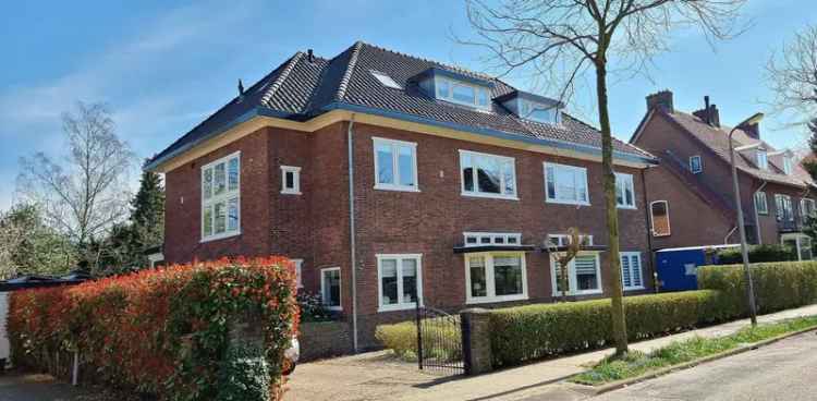 Gemeubileerde Jaren 30 Tweekapper Amersfoort 5 slaapkamers