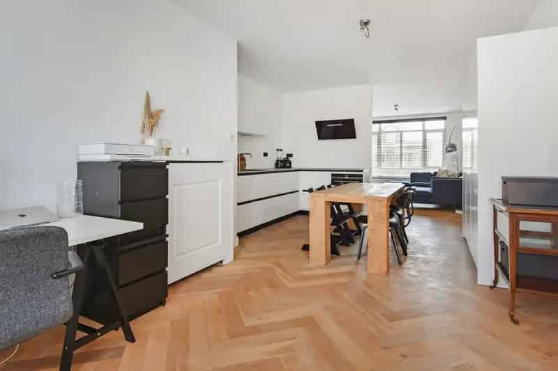 Appartement te koop Den Haag Vogelwijk 100m2 60m2 dakterras
