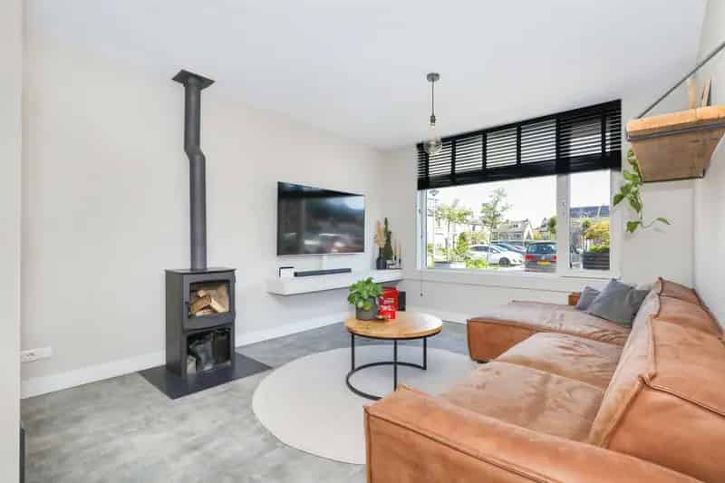 Moderne gezinswoning 5 slaapkamers Hoogland
