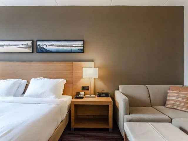 Luxe Hotelkamer Schiphol 27m2  2-5 maanden