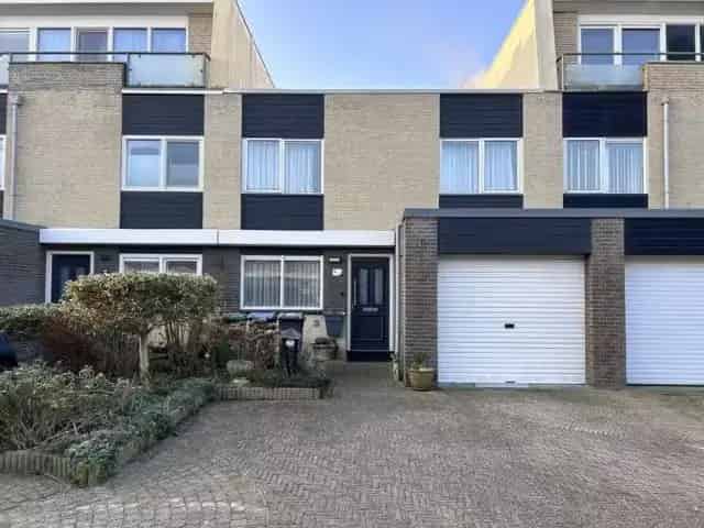 Ruime Tussenwoning Westwijk Amstelveen 128m2 187m2 Perceel