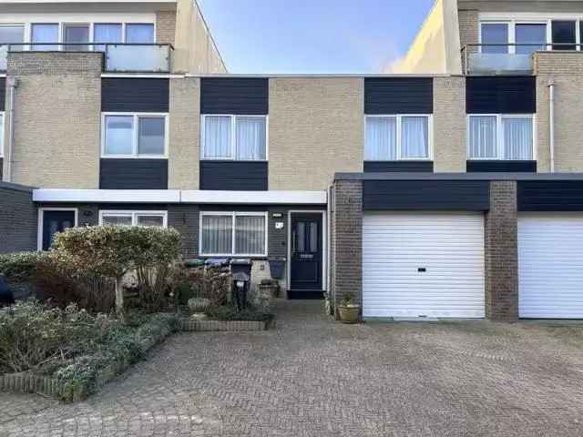 Ruime Tussenwoning Westwijk Amstelveen 128m2 187m2 Perceel
