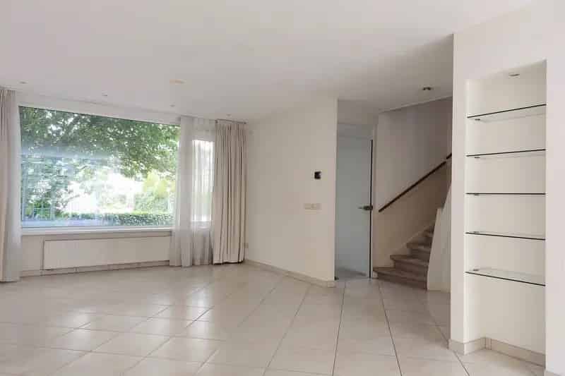 Twee Onder Een Kapwoning Amstelveen 5 Slaapkamers 2 Badkamers