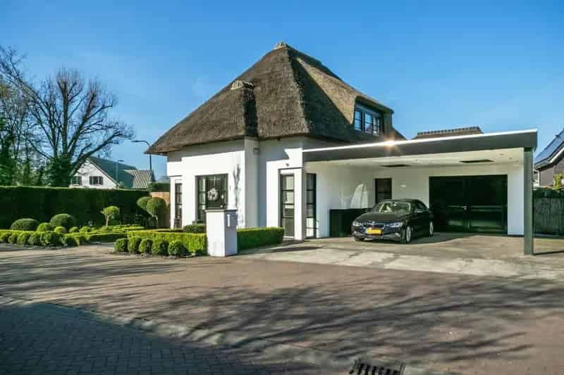 Luxe Villa te Koop in Weert Ruime Villa met 4 slaapkamers