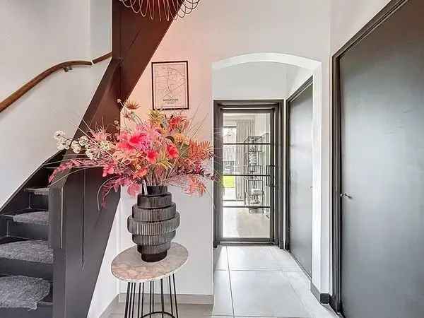 Luxe Hoekwoning Schoondijke 5 Slaapkamers Royale Tuin