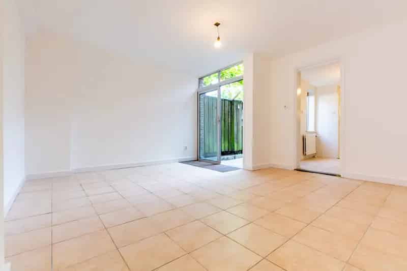 Compact appartement Tilburg: Zonnig Tuin, Jaren 30 Stijl