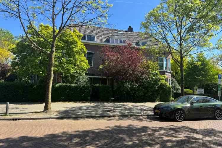 Herenhuis Kralingen Jaren 20 215m2 5 slaapkamers 2 badkamers