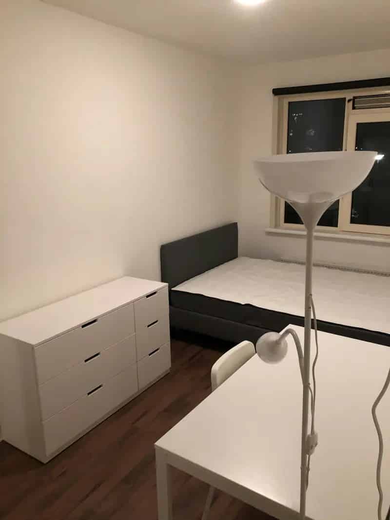 Studio in Amsterdam met 2 kamers