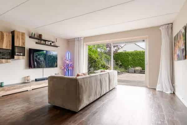 Ruime Tussenwoning Beukenhof Lelystad 3 slaapkamers