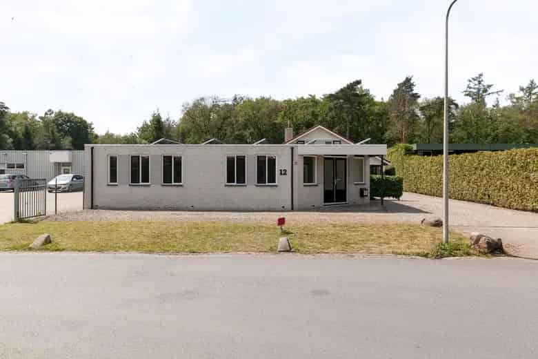 140 m2 Kantoorruimte te Huur Enschede A35