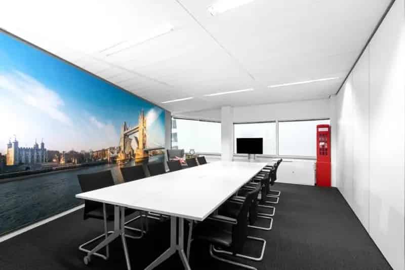 Privékantoor 5-6 Personen Toplocatie Volledig Gemeubileerd