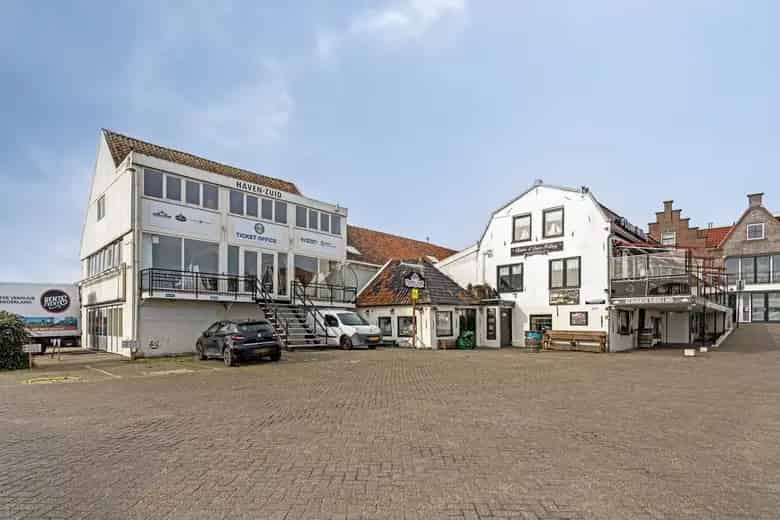 Commercieel Complex Volendam Haven 891m2 Herontwikkeling