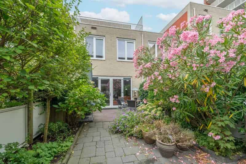 Ruim Herenhuis 5 Slaapkamers Amsterdam