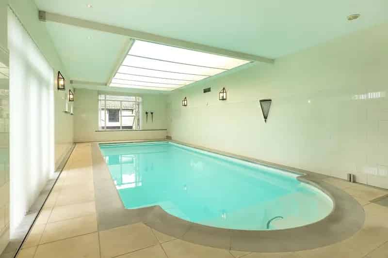 Huis te koop Nederhorst den Berg 1582m2 tuin zwembad
