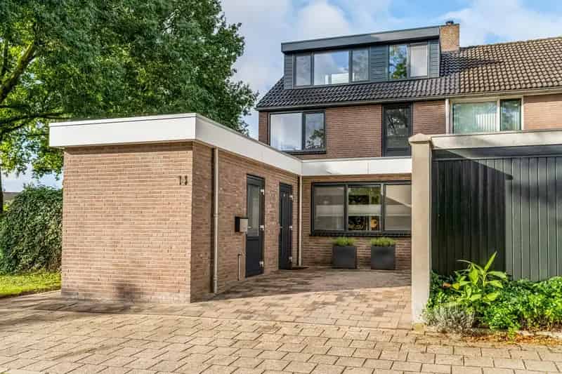Moderne Hoekwoning Arnhem 5 slaapkamers Luxe keuken