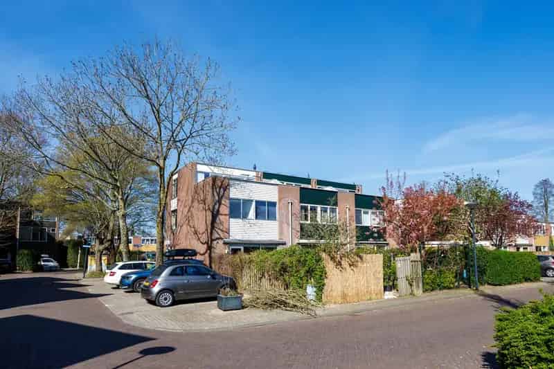 Ruime Hoekwoning Merenwijk Leiden 3 slaapkamers dakterras