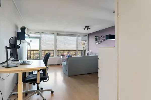 Top verdieping 3-kamer appartement 85m² nabij Stadshart