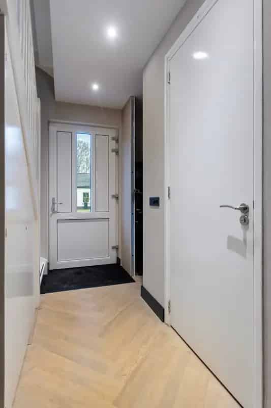 5-kamer woning Venlo Instapklaar Luxe Keuken Badkamer Tuin Garage Mancave