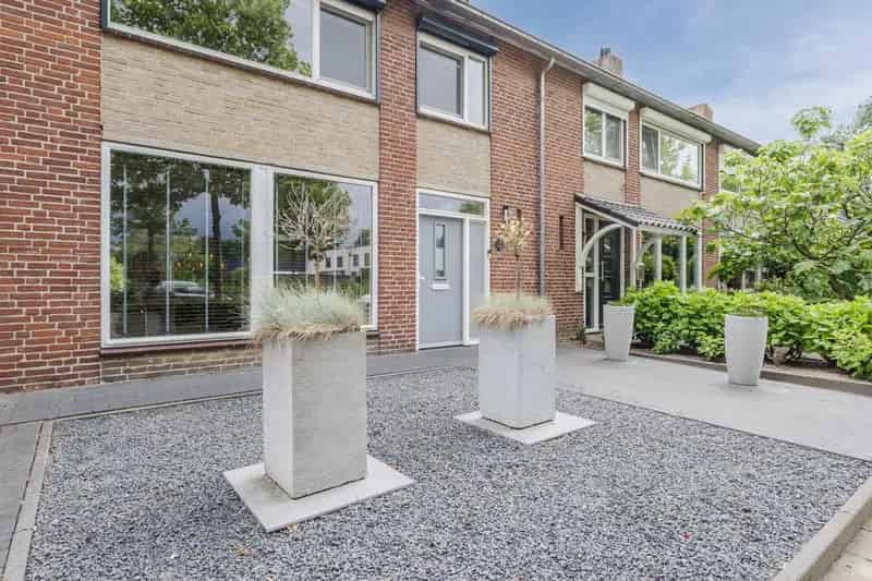 Instapklare Moderne Tussenwoning Schijndel