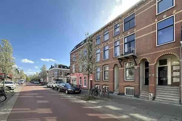 Ruime 5 Kamer Bovenwoning Vogelenbuurt Utrecht 82m2