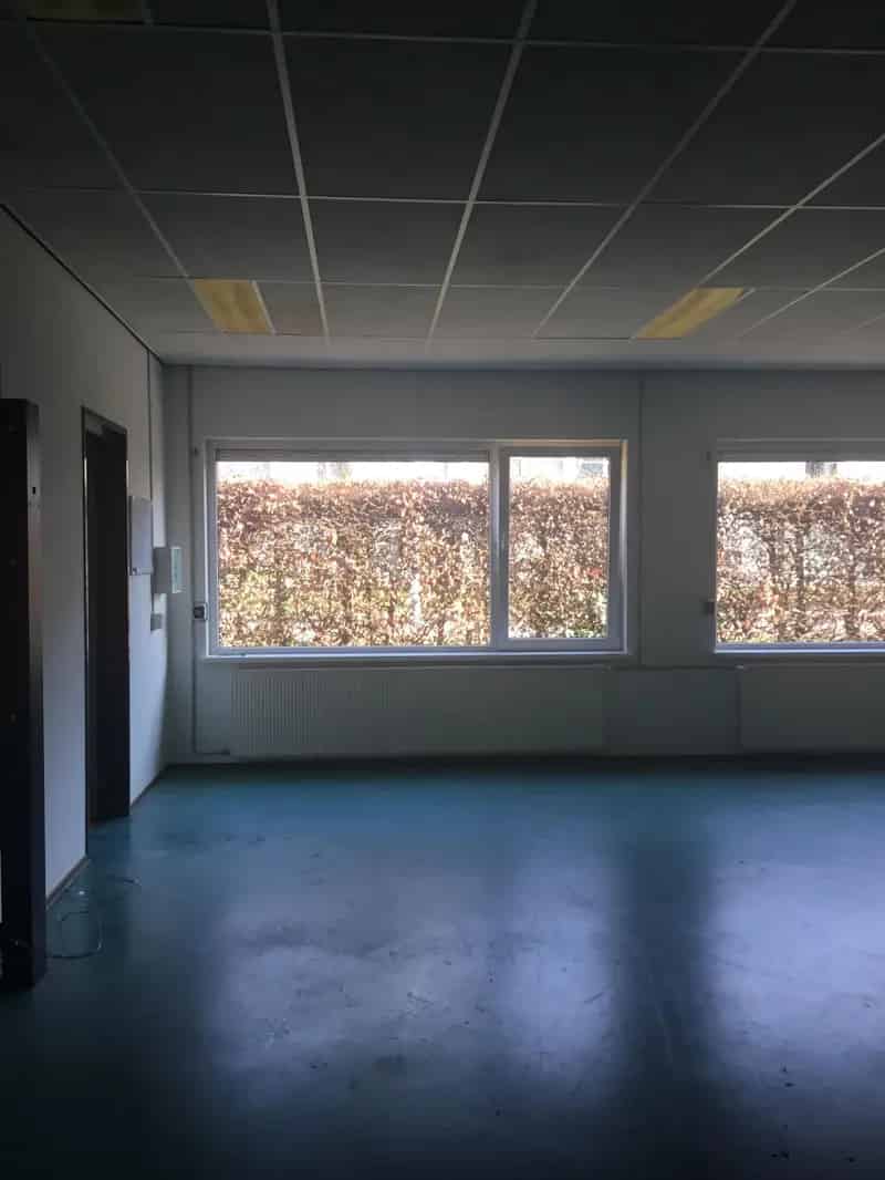 Ruime Studio 50m2 Drachten Voormalig Schoolgebouw