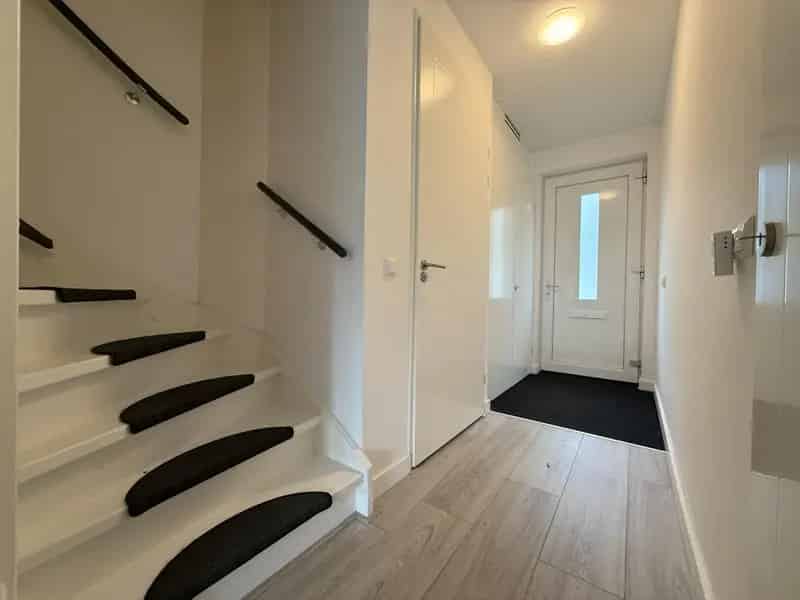 Ruime Hoekwoning Wijk bij Duurstede 5 Slaapkamers Tijdelijk te Huur
