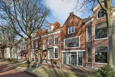 131m2 Winkelruimte Alkmaar Te Koop Inclusief Appartement