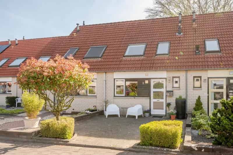 Middenwoning Garderen Rustig Hofje 3 slaapkamers