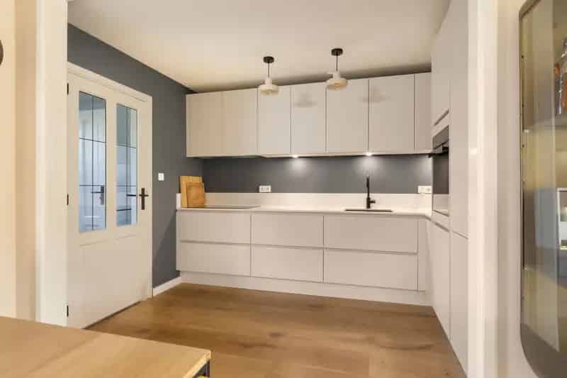 Jaren 30 Hoekwoning Oostzaan 4 slaapkamers Ruime Tuin