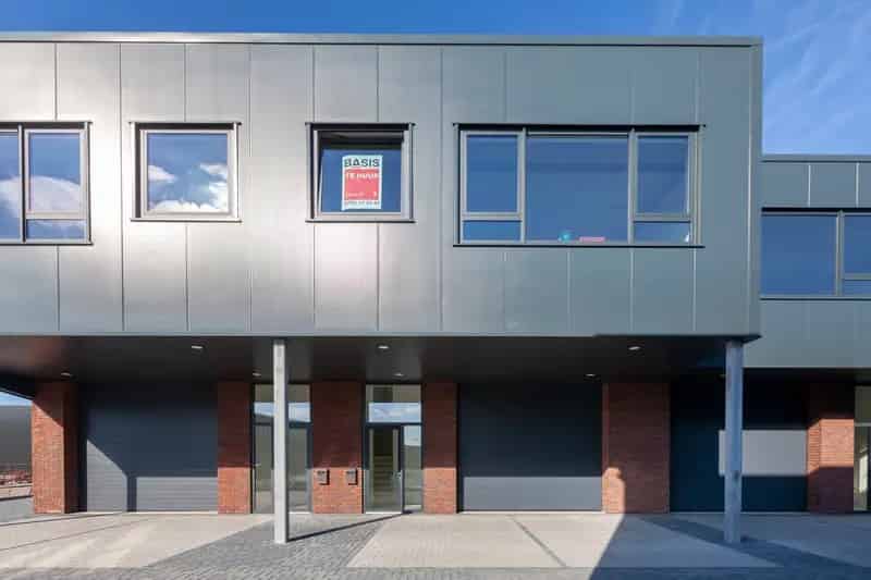Bedrijfshal Alphen aan den Rijn te huur 204m²