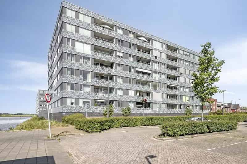 Alblasserdam Haven appartement 142m2 3 slaapkamers balkon parkeerplaats
