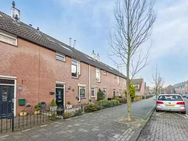 Een gezinswoning in Amsterdam met fijne tuin