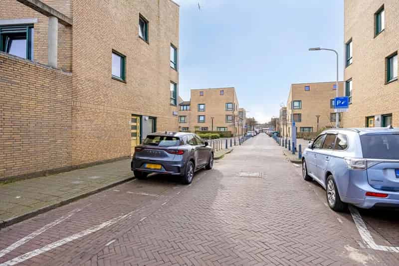 Ruime Hoekwoning 6 Slaapkamers Den Haag
