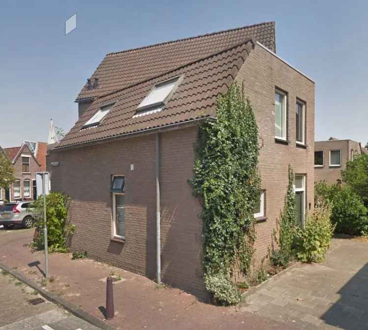 Rolstoeltoegankelijke Benedenwoning met Aangepaste Keuken en Badkamer