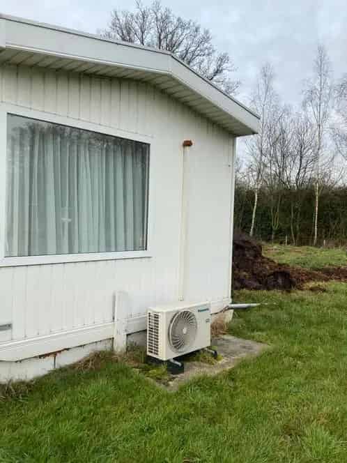Stacaravan met Ruime Aangebouwde Keuken te Koop