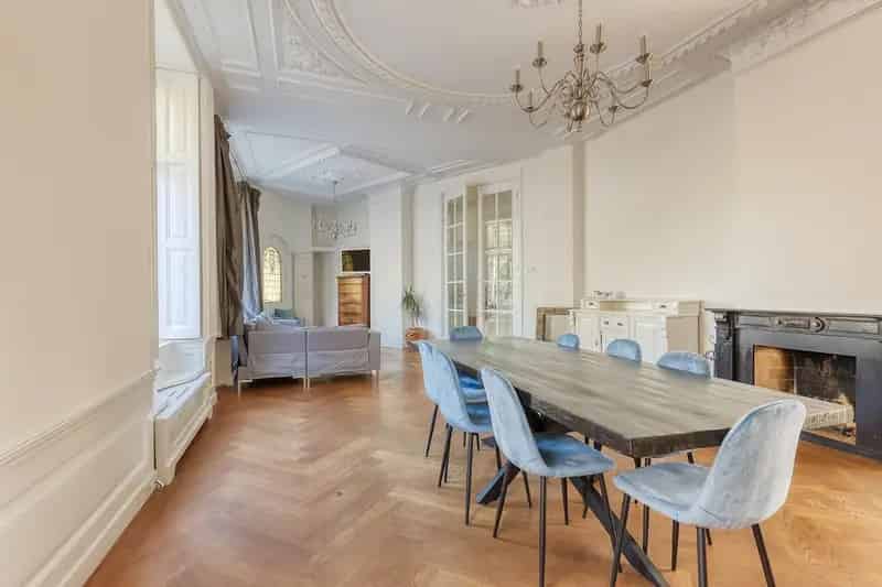 Huis te koop Den Haag 8 slaapkamers 2 badkamers 332m2
