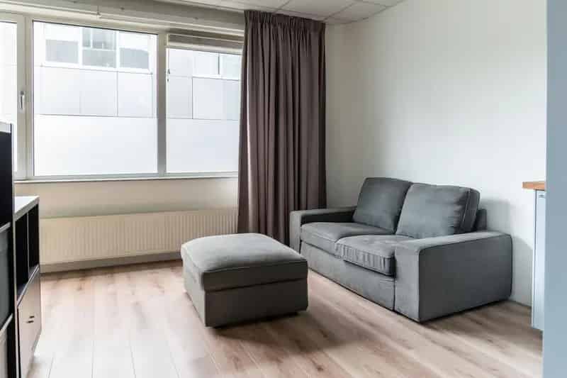 Studio Hoofddorp nabij NS station en centrum