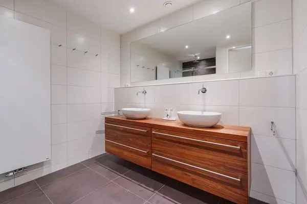 Royale 5-kamer Eengezinswoning Den Hoorn 199m2 Garage Zonnepanelen