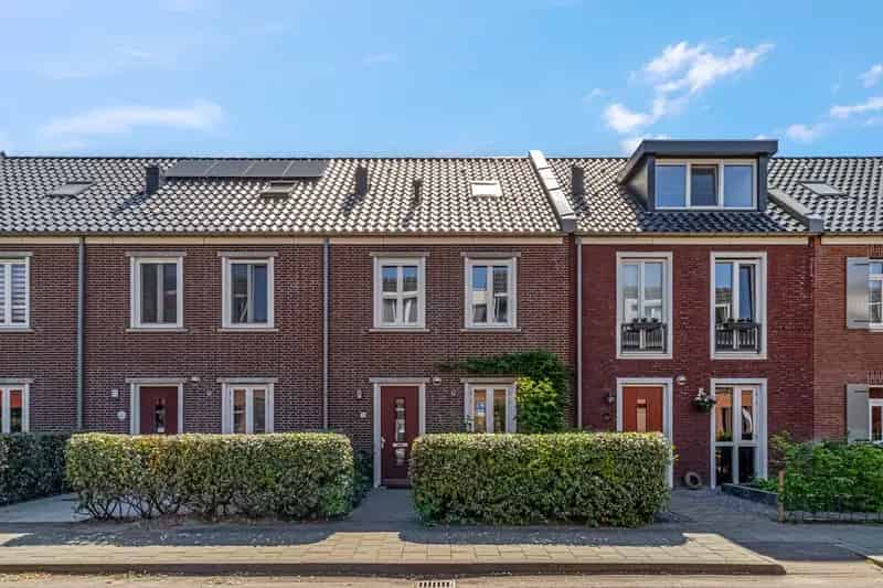 Ruime gezinswoning Langbroek 139m2 3 slaapkamers tuin zonnepanelen