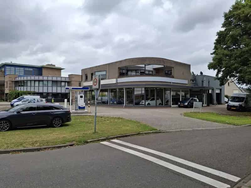 Bedrijfshal te Huur Gaanderen Showroom Werkplaats Buitenterrein