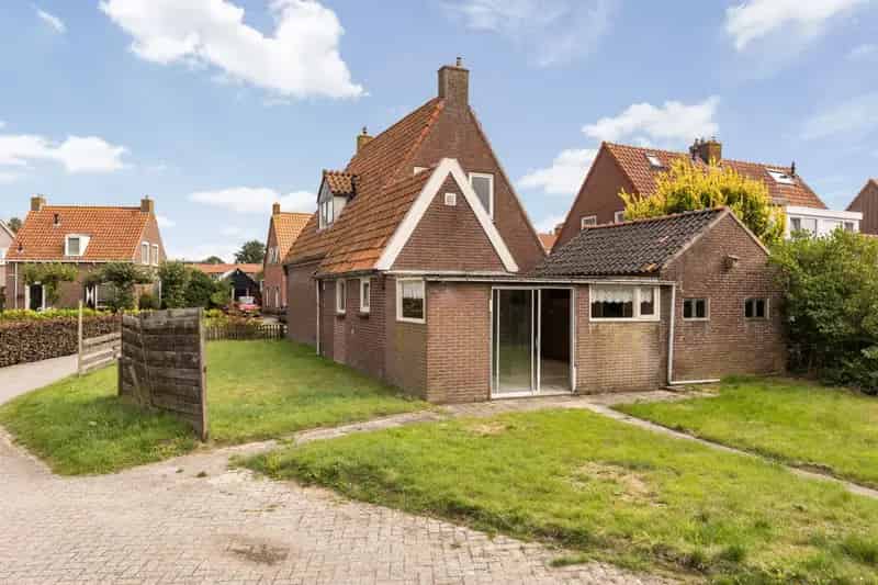 Huis Te Koop , 56, Ten Holtheweg, Steenwijkerwold, Overijssel