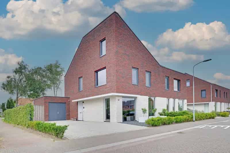 Huis Te Koop , 52, Stedelaan, Zevenaar, Gelderland