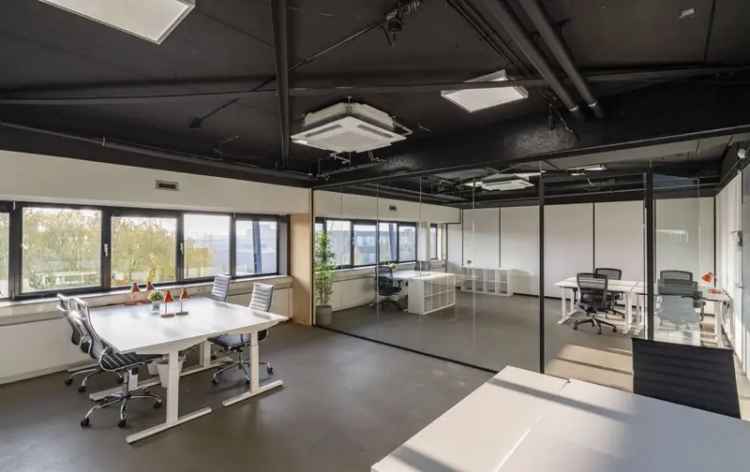 Bedrijfsruimte huren Almere: Kantoor Studio Opslag