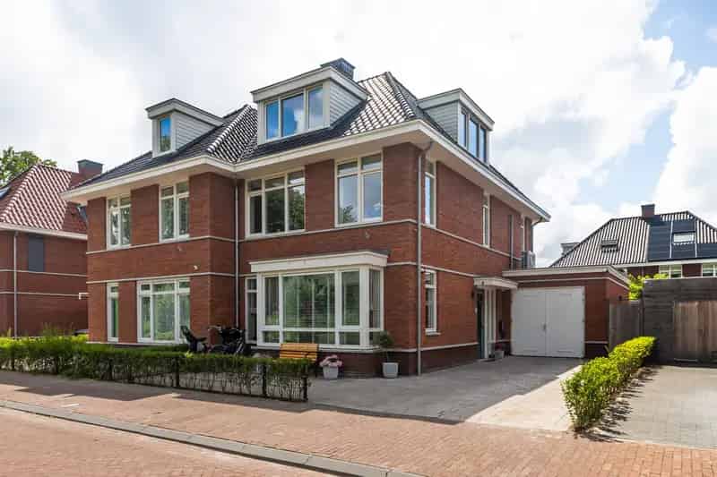 Rijswijk tweekapper 5 slaapkamers serre tuin 2019 energielabel A
