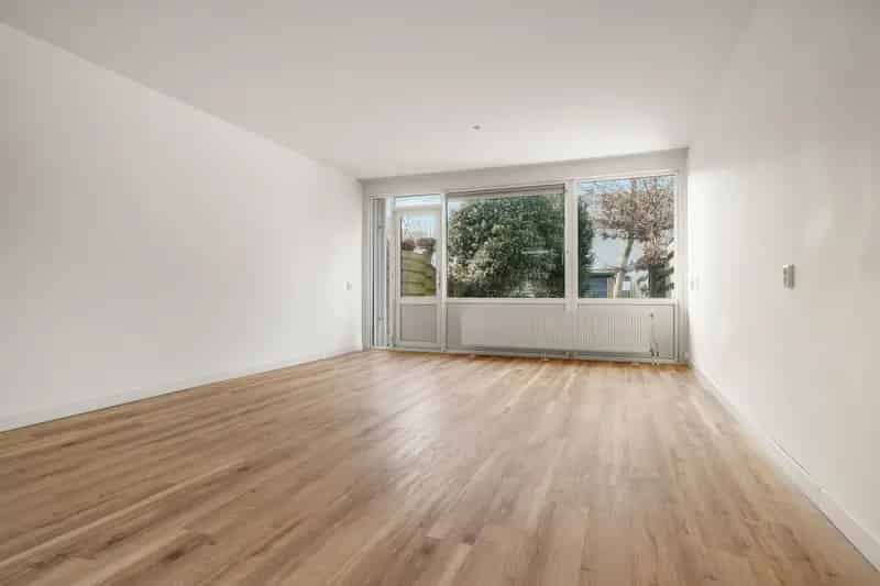 Huis te koop Amsterdam Kantershof  75m2 gerenoveerd