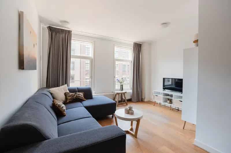 2-kamerappartement te koop Albert Cuypstraat Amsterdam